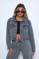 Curva ART.173 | CAMPERA MOM GRIS OJALILLOS