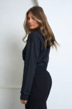 ART.5002 | BUZO CROP NEGRO - Imagen 2