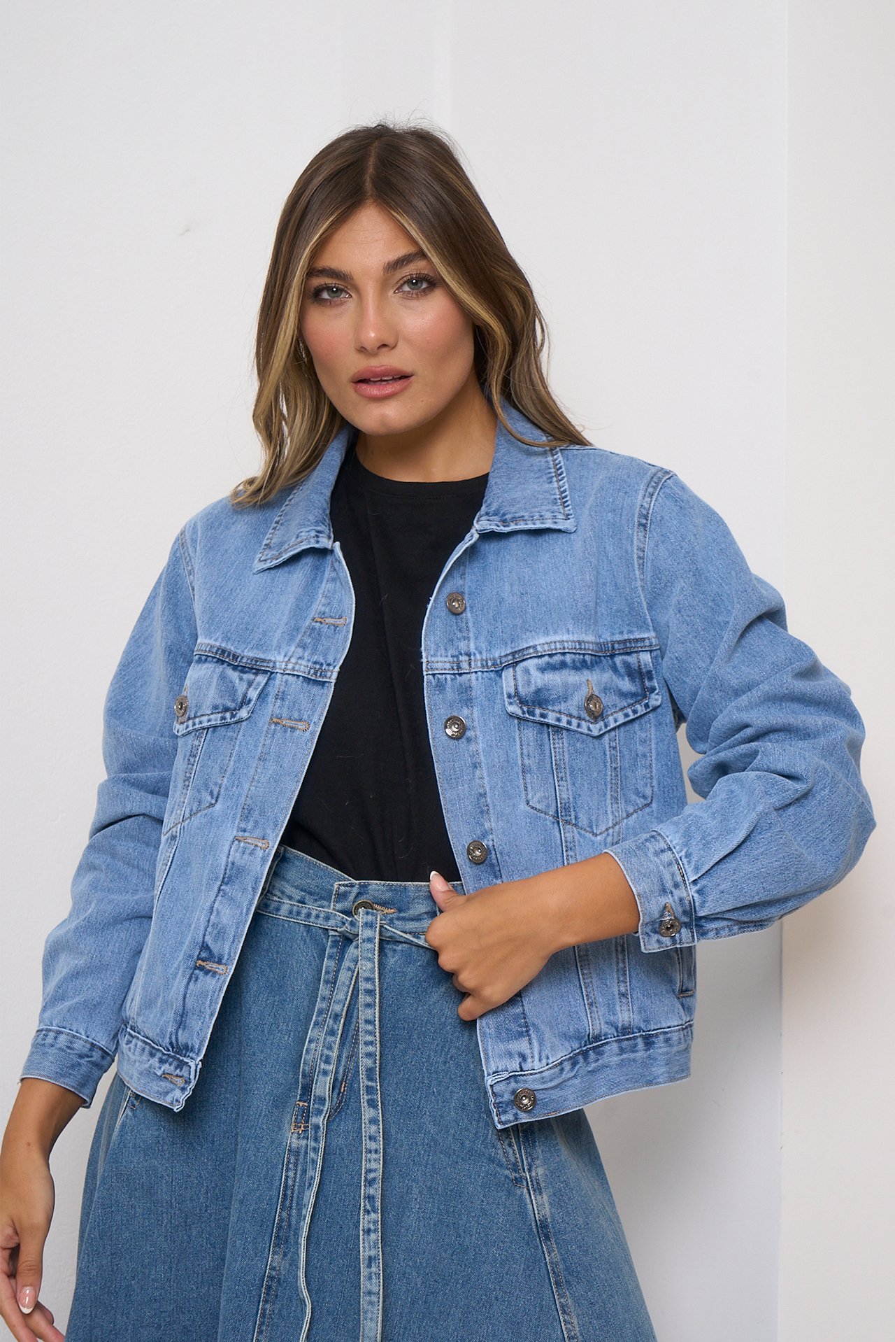 1 ART.161 | CAMPERA MOM CELESTE - Imagen 1
